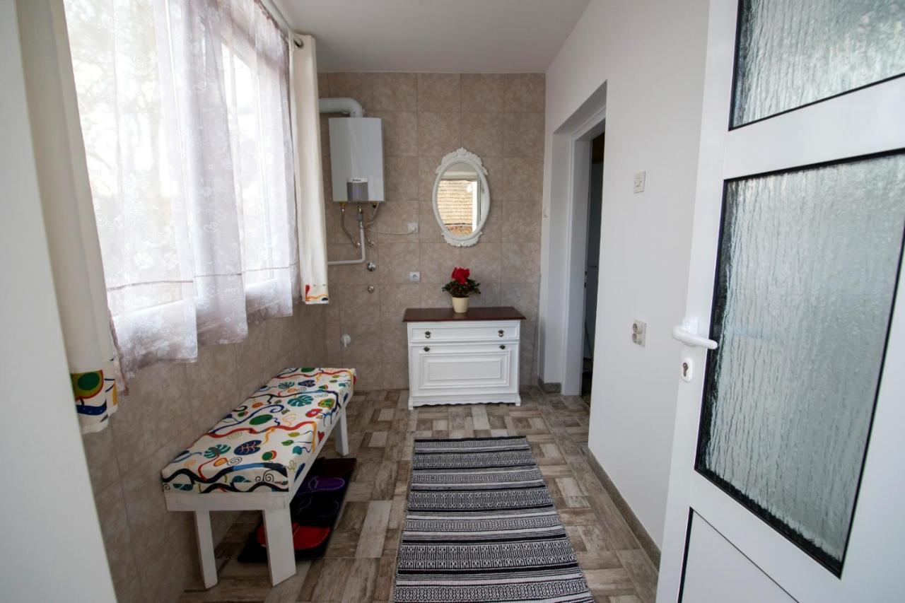 House Of Tea Apartment Бйеловар Екстериор снимка