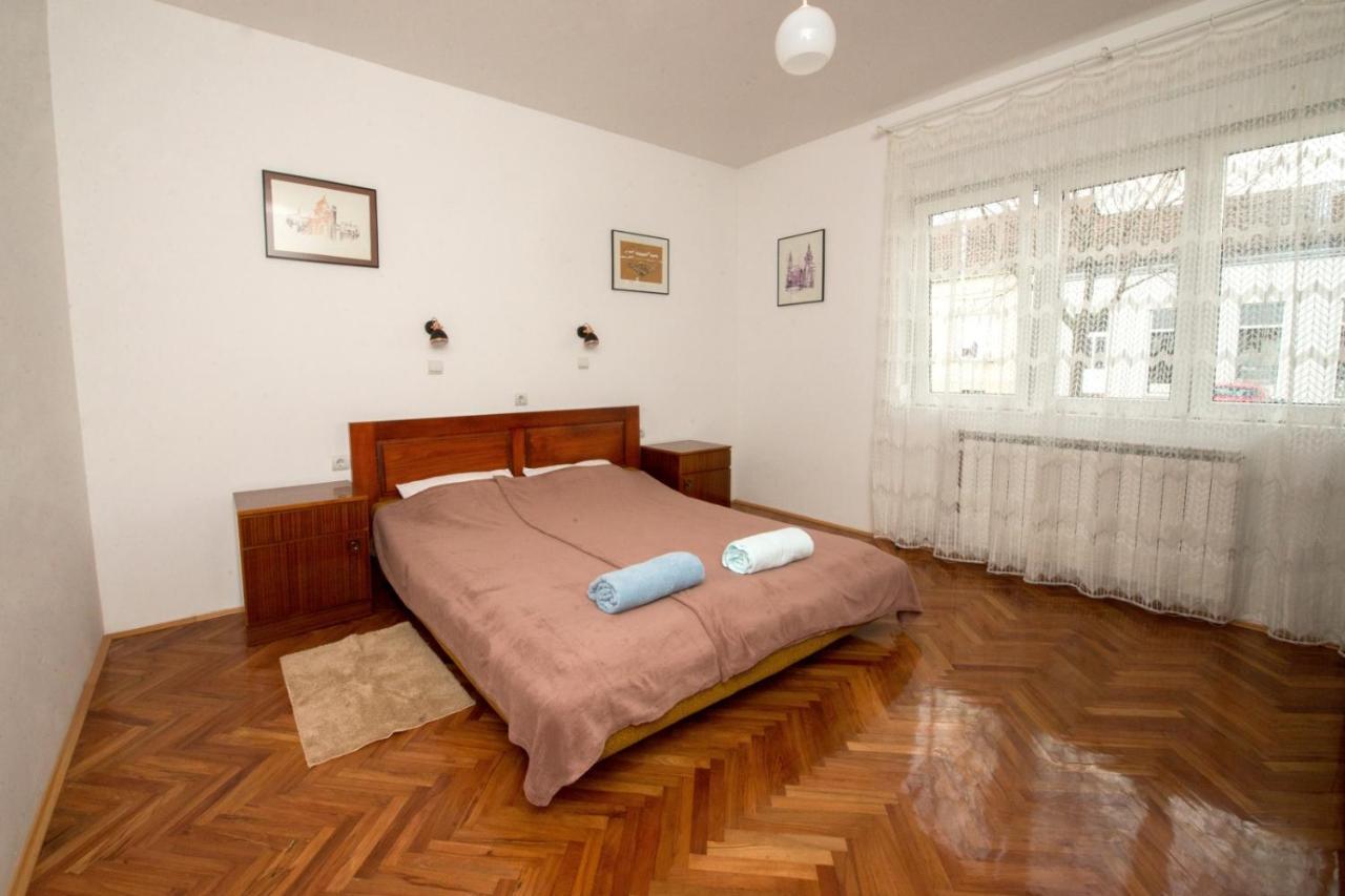 House Of Tea Apartment Бйеловар Екстериор снимка